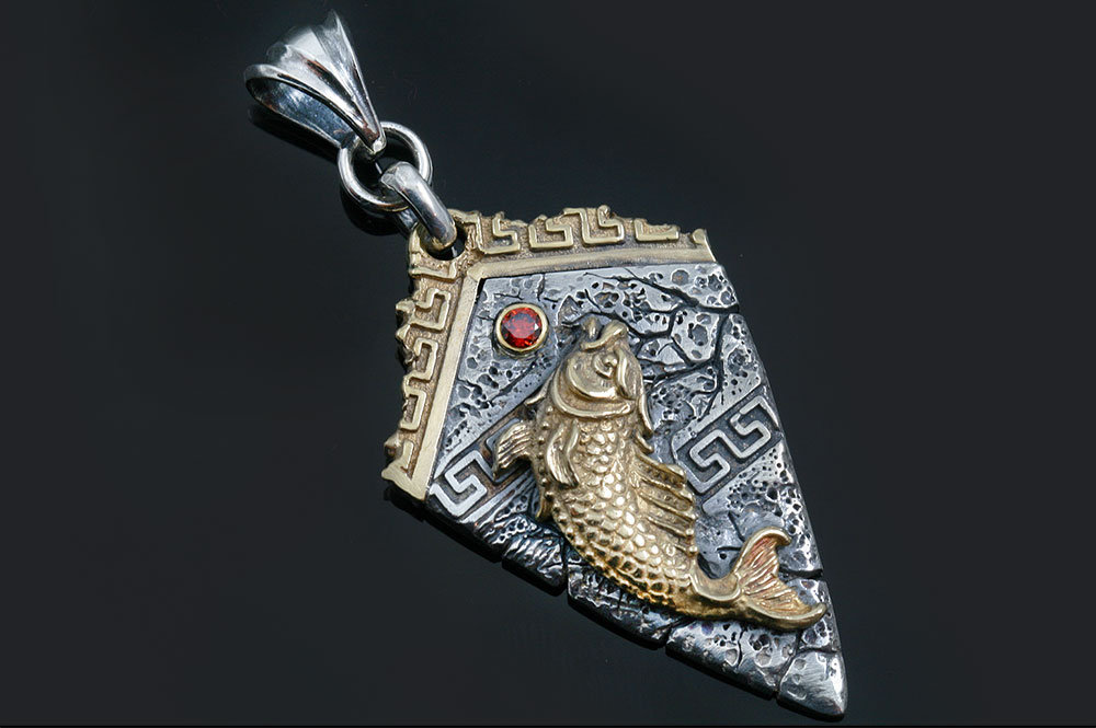 Atlantis Fish in Greek Pattern Silver Pendant With Red Garnet PT-077G