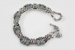 Baroque Red Garnet Sterling Silver Bracelet LBR-019