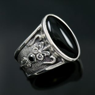 "DEFFO" Black Gothic Sterling Silver Ring With Onyx UR-167