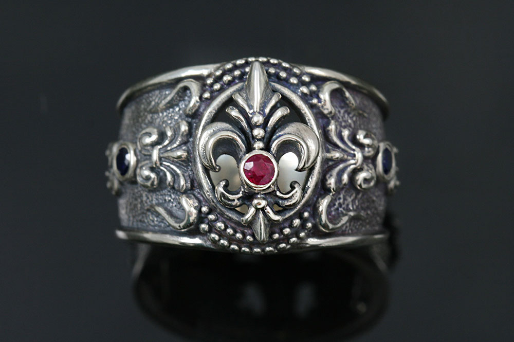 Franse Baroque Silver Ring With Natural Red Ruby and Onyxes UR-120R