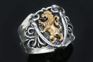 Honorius Rampant Heraldic Lion Antique Style Oxidized Silver Ring MR-117
