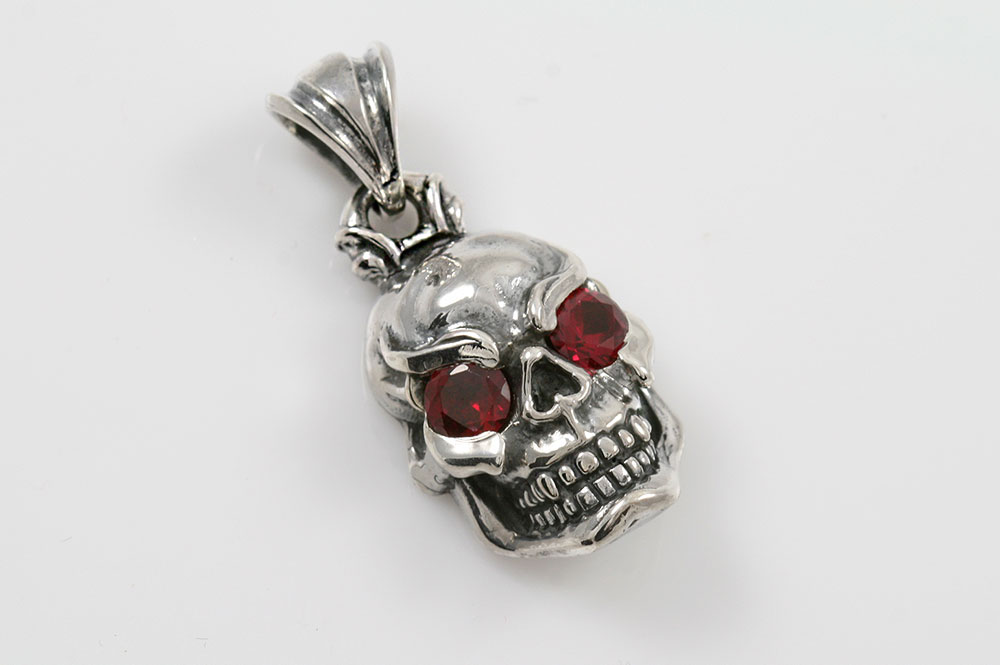 Jumbo Red Eyed Skull Silver Pendant PT-135