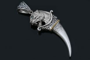 Leonidas Spartan Symbol Lion Tooth Silver Pendant PT-028S