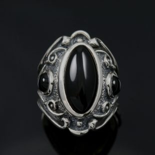 "Royal Black" Gothic Sterling Silver Ring With Onyx UR-116