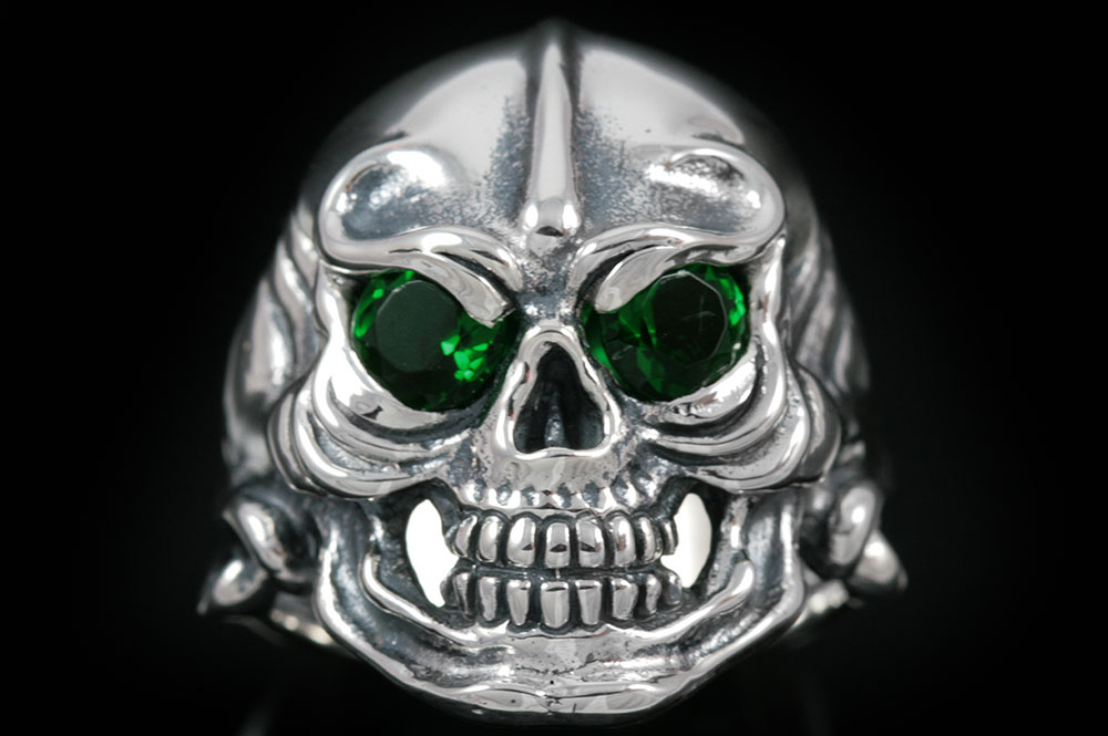 Warrior Skull Red or Green Eyed Silver Ring MR-007